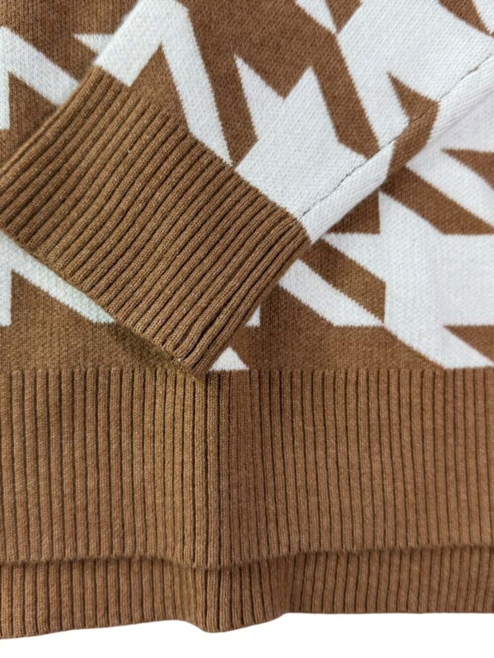 Nordstrom New NWT Sweater White Brown Tessellation Pattern. Size Women's M. - Picture 4 of 11